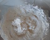 Áfonya- lekváros, mascarpone krémes piskóta torta recept fázis 8 fotója