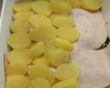 Foto del paso 2 de la receta: Gratín de patatas con espinacas y calabacines