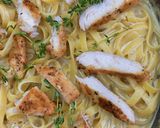 صورة لخطوة 7 من وصفة فوتوتشيني بصدر رجاج مشوي 🍜