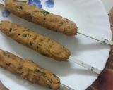 A picture of step 3 of Chicken Seekh kabab.