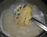A picture of step 1 of Veg chowmein.