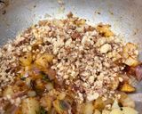 A picture of step 2 of Sabudana khichdi.