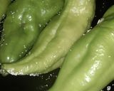 A picture of step 4 of Stuffed chilli.