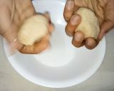 A picture of step 3 of Green salad with custard in tortilla cups.