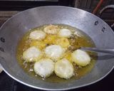 A picture of step 9 of Indori danthal kachori.