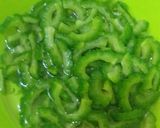 Foto langkah ke 1 dari resep Tumis pare teri dan tempe.
