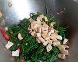 Foto langkah ke 1 dari resep Set Menu (Tumis Tauco Kangkung Tahu, Balado Ikan Kembung).