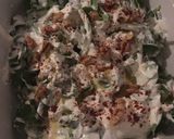 A picture of step 4 of Purslane Salad With Strained Yogurt Sauce.