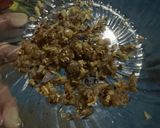 Foto langkah ke 2 dari resep Mie Rebus Ayam Bawang.