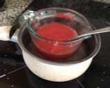 Foto del paso 1 de la receta: Gelatina de fresa y leche condensada