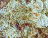 Une image de l'étape 3 de Pizza mortadelle, pesto de pistaches et burrata.