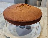 Foto del paso 5 de la receta Bizcocho de leche con cobertura de chocolate