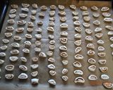 A picture of step 5 of Tiny Cinnamon Rolls شیرینی رول دارچینی.