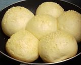 Foto langkah ke 6 dari resep Burger bun teflon.