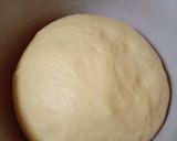 Foto langkah ke 3 dari resep Roti Sosis Panggang Eggless.