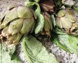 Une image de l'étape 1 de Artichaud poivrade vinaigrette cibette radis rose🥙.