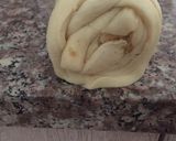 A picture of step 5 of Ground ginger and cinnamon rolls.