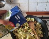 A picture of step 8 of Mushroom and Cabbage Pie.