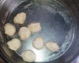 A picture of step 3 of Luchi-r payesh.