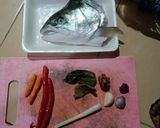 Foto langkah ke 1 dari resep Asam pedas kepala salmon.