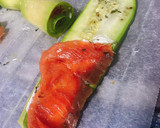 Foto del paso 3 de la receta: Rollitos de Calabacín rellenos de Salmón ahumado