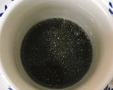 Hình bước làm 2 của món Trà Hoa Cúc Hạt Chia
