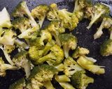 Foto del paso 3 de la receta: Brócoli con jengibre y ajo