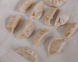 Foto langkah ke 2 dari resep Mengukus Dimsum / Dumpling Pakai Microwave.