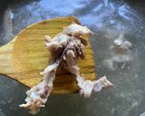 Gambar langkah 11 resipi Mee Ayam.