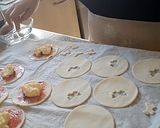 Foto del paso 8 de la receta: Bollitos Hojaldrados rellenos de Crema Pastelera y Mermelada de Cereza
