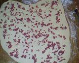 Foto del paso 3 de la receta: Pancitos saborizados (salame,paleta y queso)