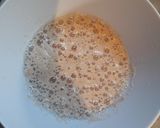 Foto del paso 1 de la receta: Pancitos de queso y cebolla
