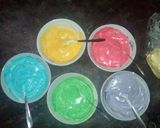 Foto langkah ke 3 dari resep Bolu gulung rainbow.