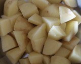 क्रिस्पी रोस्टेड पोटैटो इन एयर फ्रायर रेसिपी चरण 1 फोटो