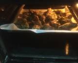Foto del paso 2 de la receta Muslitos de pollo al ajillo al horno con papas fritas