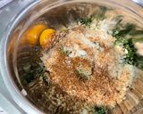 Une image de l'étape 13 de Croquettes de courgettes au parmesan et coriandre.