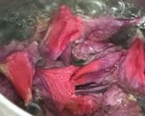 A picture of step 3 of Hibiscus flowers Tea.