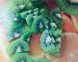 Foto del paso 1 de la receta: Paletas Heladas marmoleadas con frutas