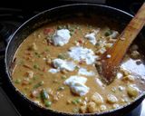 A picture of step 6 of Veg korma.