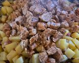 Tepsis burgonya vagy kamu brassói recept fázis 5 fotója