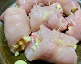 Foto del passaggio 3 della ricetta Involtini di petto di pollo con mele