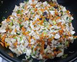 Foto langkah ke 3 dari resep Pastel Bihun Ayam Renyah.