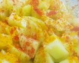 A picture of step 5 of Sesame chilli potato.
