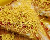 A picture of step 4 of Masala toast.