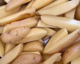 Une image de l'étape 1 de Potatoes à l’air fryer.