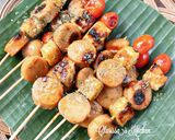 Foto langkah ke 5 dari resep Sate Sosis dan Tempe Bakar Madu.
