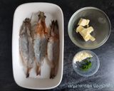 รูปขั้นตอนการทำที่ 1 ของ กุ้งอบเนยกระเทียม (เมนูอาหารเด็ก)