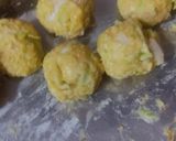 A picture of step 2 of Lauki ke pakore.