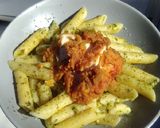 Foto langkah ke 1 dari resep Penne Pesto Parmesan with Crispy Chicken.