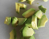 Foto del paso 1 de la receta: Salsa de aguacate y albahaca